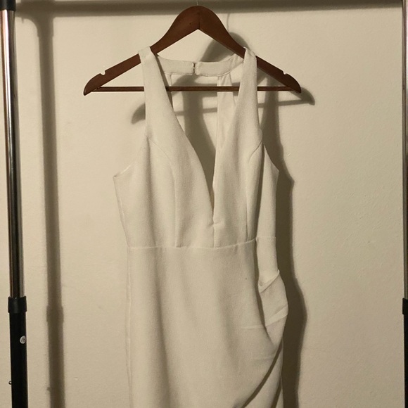 TOBI Little White Dress V-Line Backless Dress - Picture 8 of 9